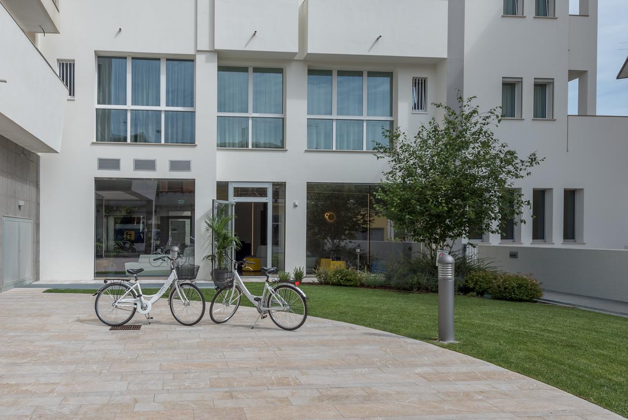 Hesperia Hotel & Residence Lido di Jesolo Bagian luar foto