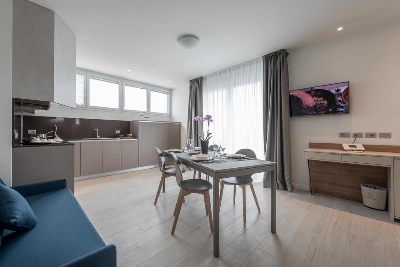 Hesperia Hotel & Residence Lido di Jesolo Bagian luar foto