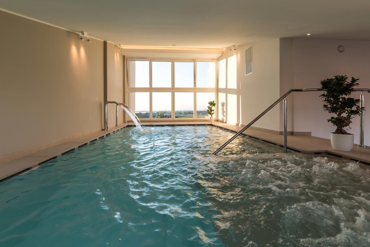 Hesperia Hotel & Residence Lido di Jesolo Bagian luar foto